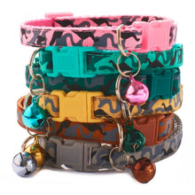 Load image into Gallery viewer, Reflective Camouflage Collar with Bell